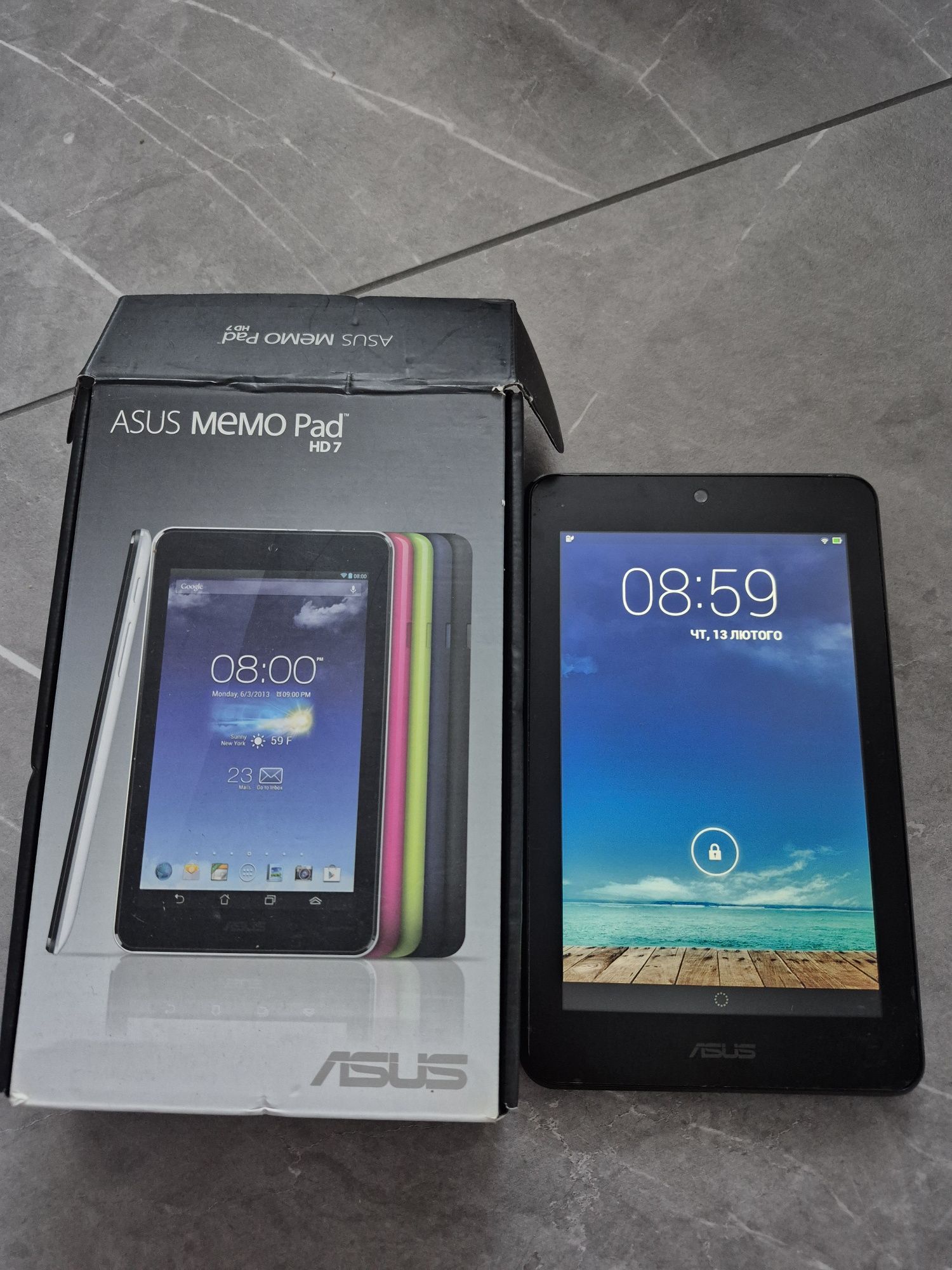 Планшет Asus MeMO Pad 7 8GB