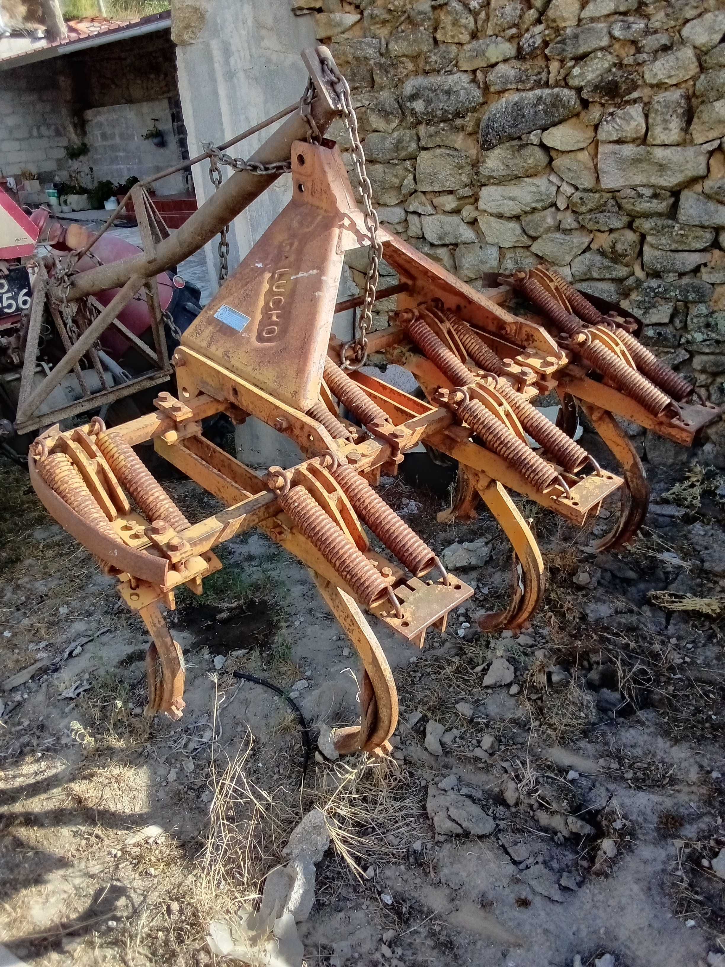 MASSEY FERGUSON 240 com alfaias