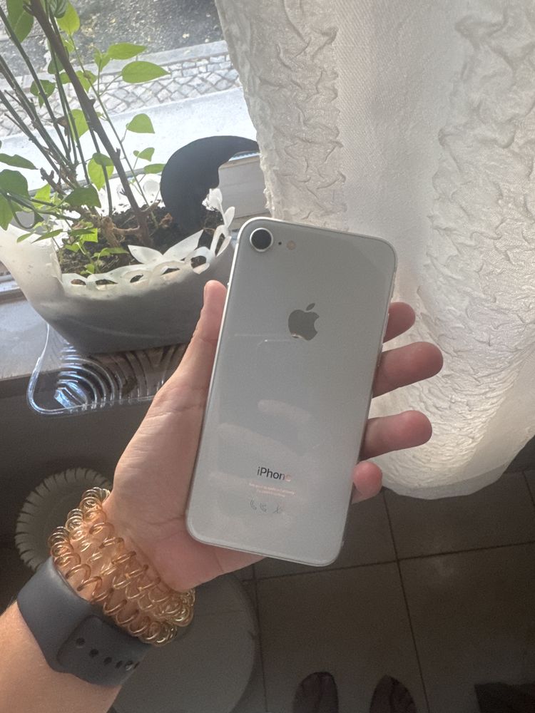 Iphone 8 64gb usado mas como novo