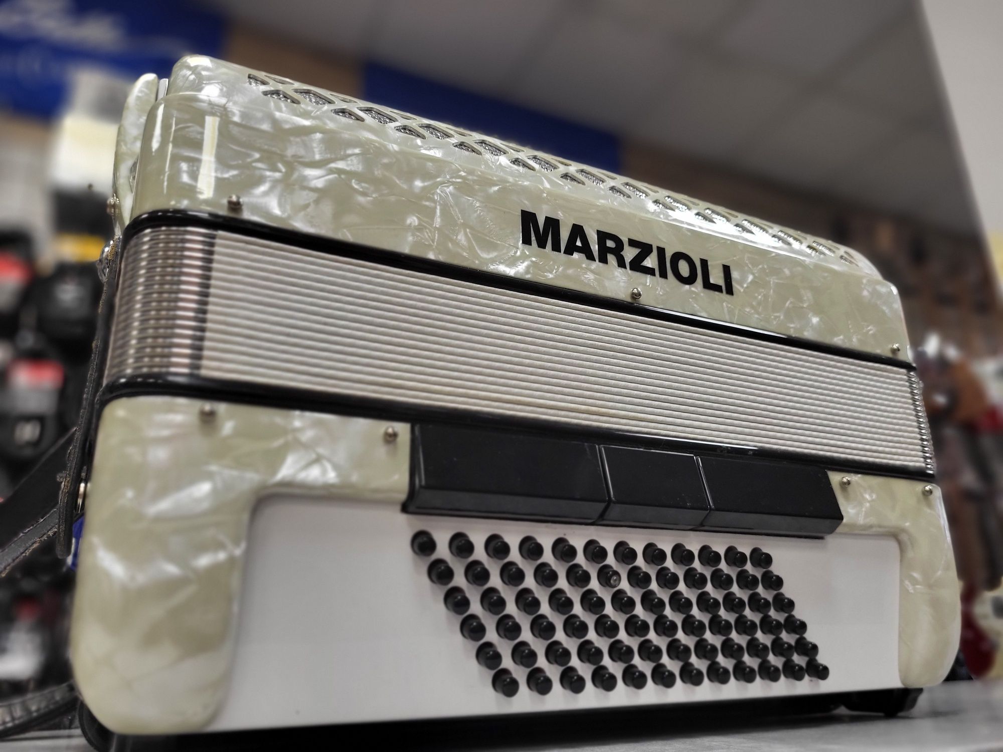 Akordeon MARZIOLI 72 basowy, 4 chóry! Faktura,  RATY !