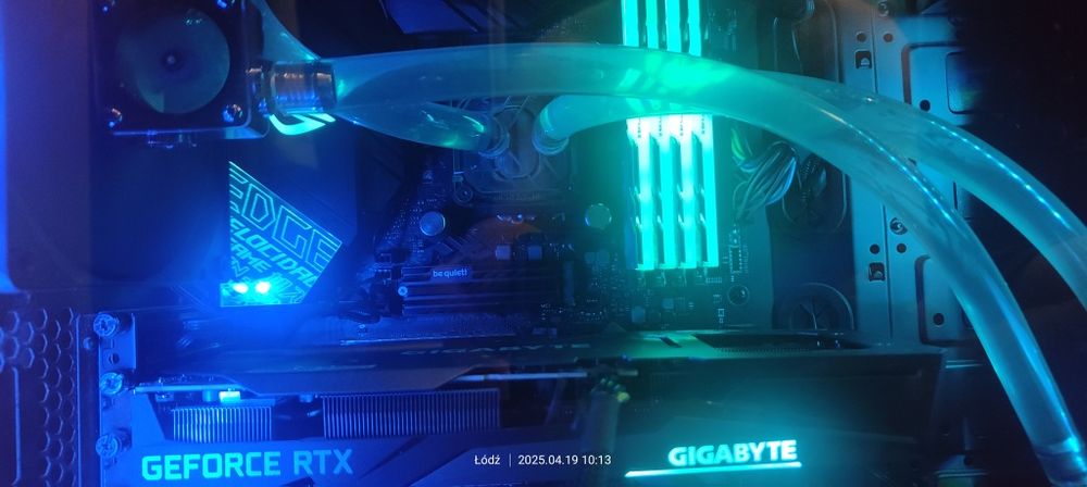 Komputer i7-9700k gskill 32gb  ek corsair magicool rtx 3060ti