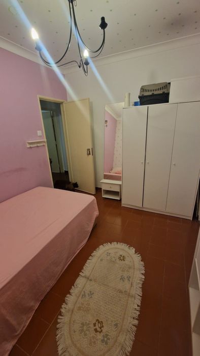 QUARTO PARA SENHORA - Entrada Imediata
