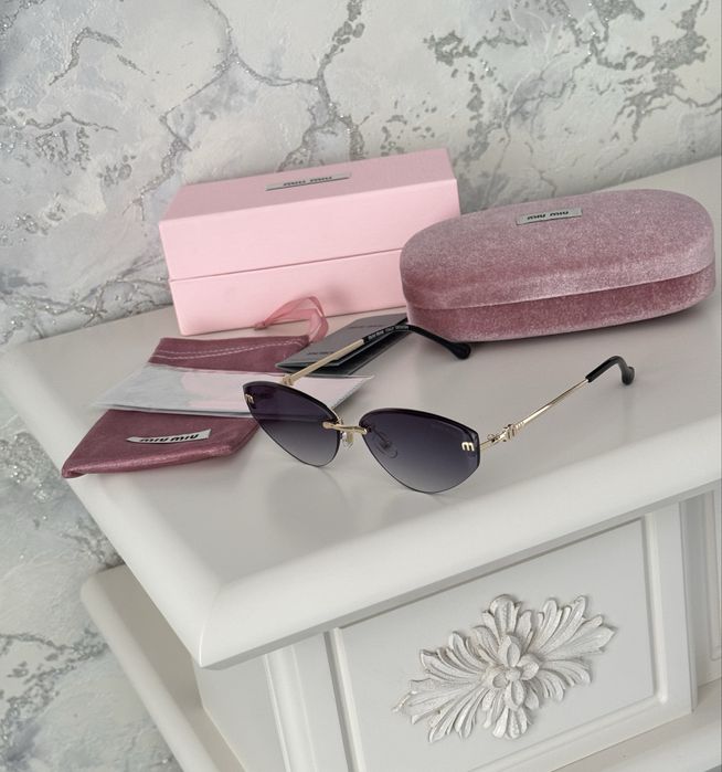 солнцезащитные очки Miu Miu полный комплект класика