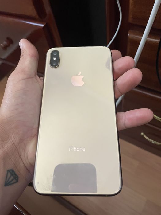 Iphone XS Max Rose Gold Ideal para arranjo .