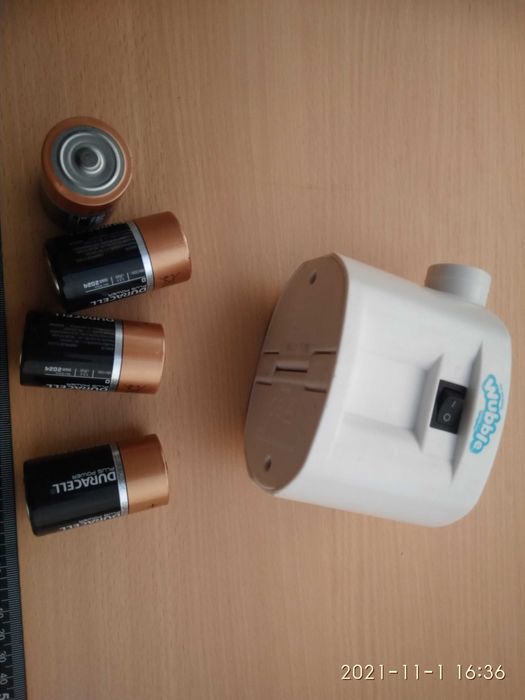 Насос воздушный на батарейках Wubble