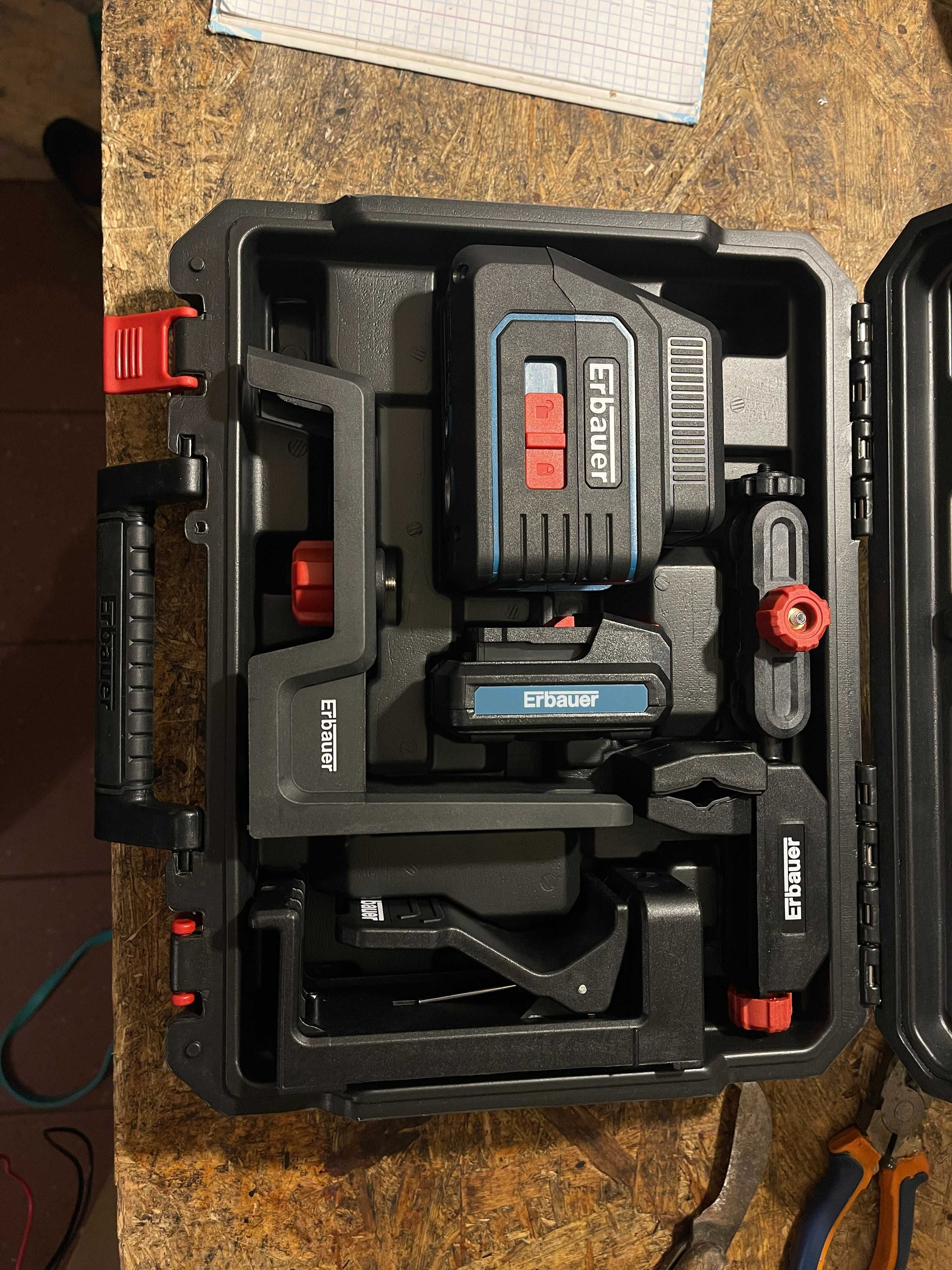 Laser krzyżowy Erbauer 360