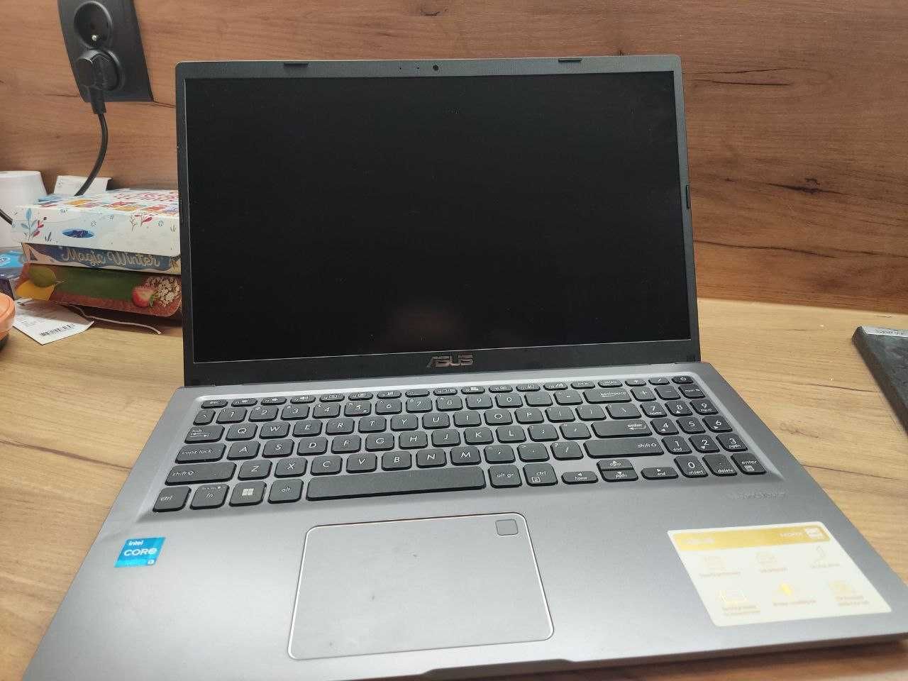 Laptop ASUS X515JA-BQ3599W 15,6 " Intel Core i3 8 GB / 256 GB srebrny