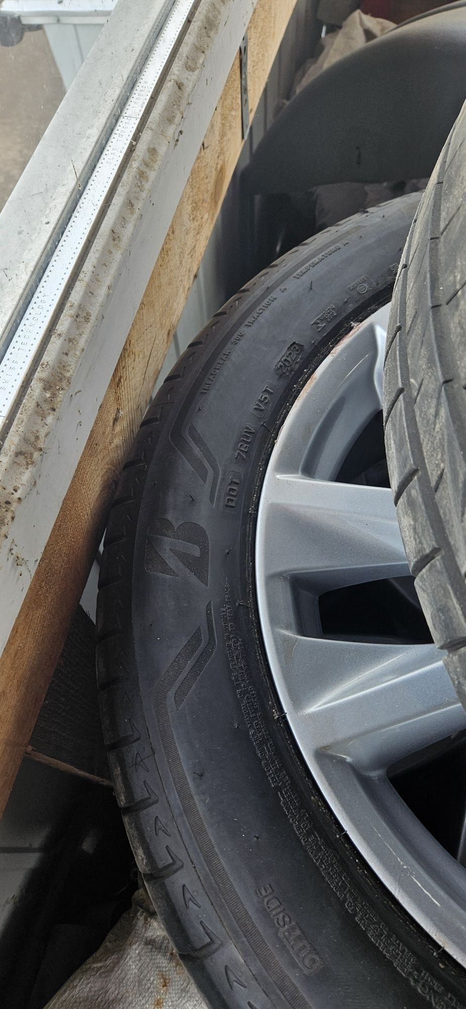 Шини Bridgestone