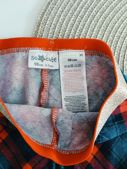Legginsy w kratkę czerwone świąteczne Pepco 98