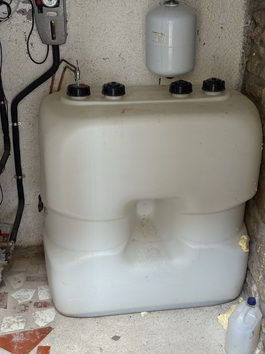 Caldeira a gasóleo + depósito 500L