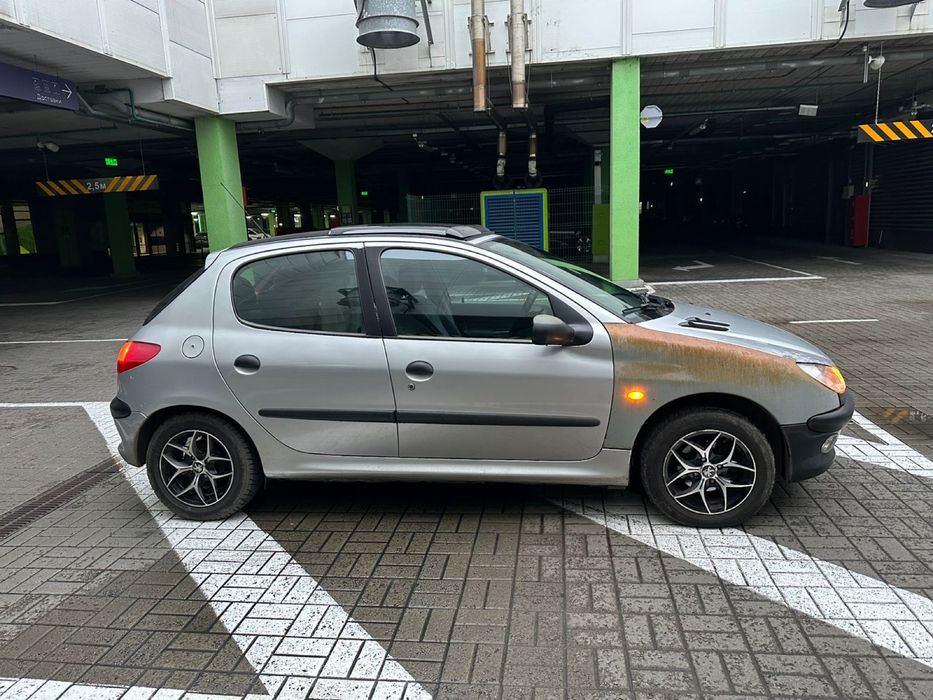 Peugeot 206 2000р