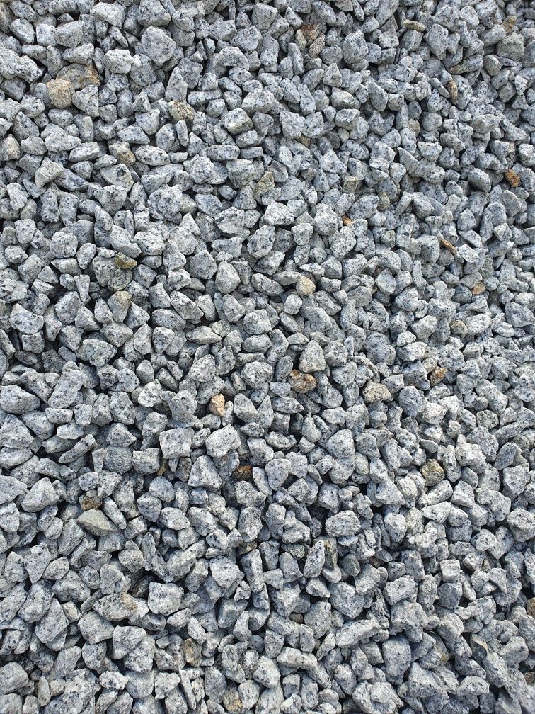 Piach płukany transport piasek czarnoziem granit kamyk 8-16 otoczak