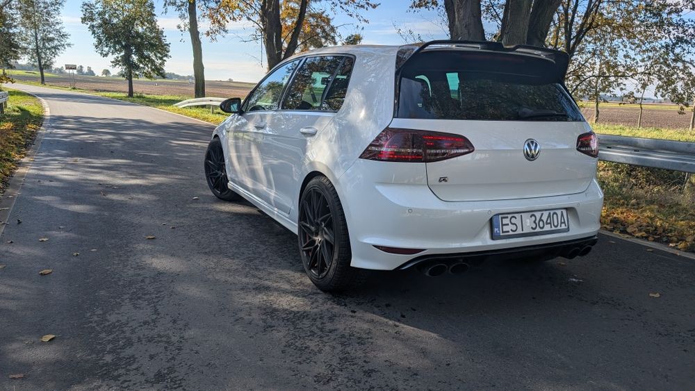 Volkswagen Golf 7R 300km
