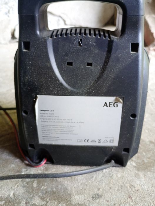 Prostownik automatyczny AEG LG8. AGM VRLA oraz zwykłe