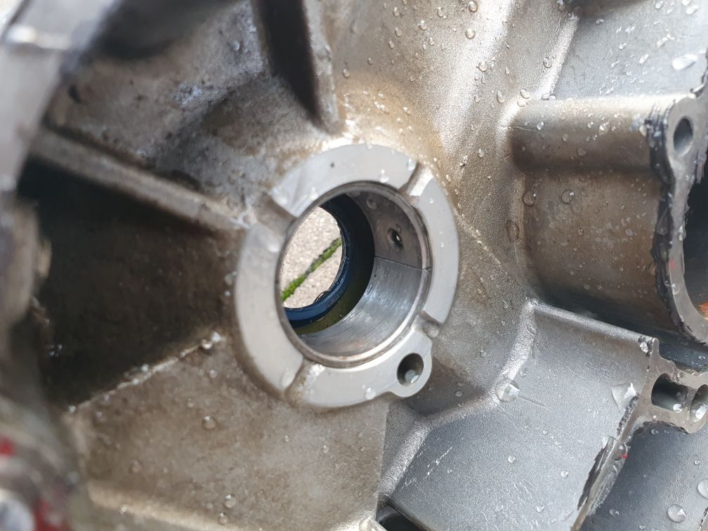 Aprilia leonardo 150 silnik kartery