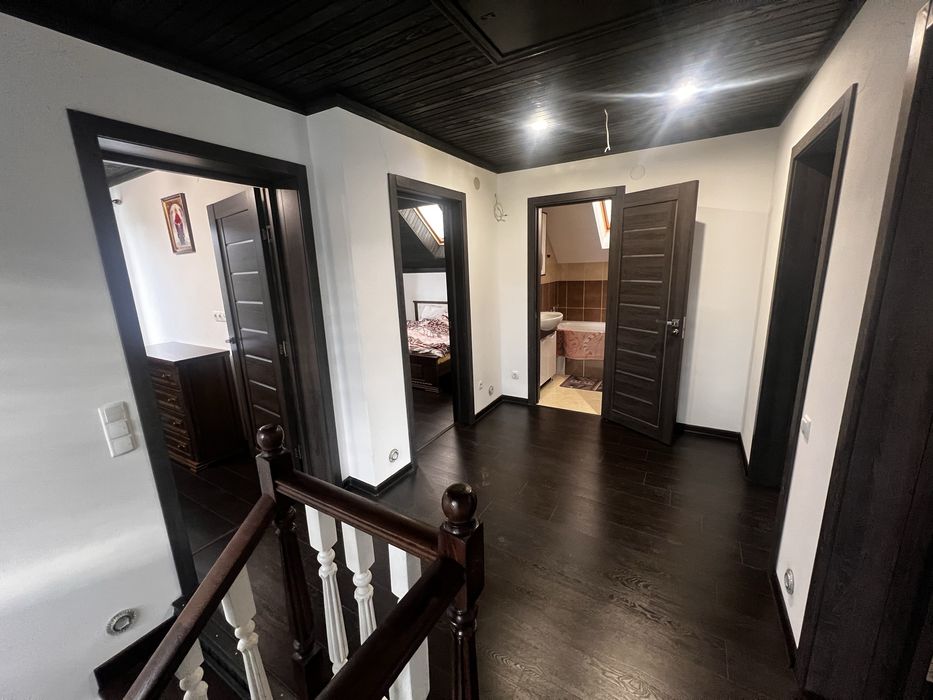 За 200 000$ продається будинок 185 м2 та 5 сотих в Микуличині !