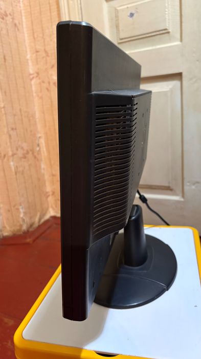 Монітор Philips діагональ 21.5