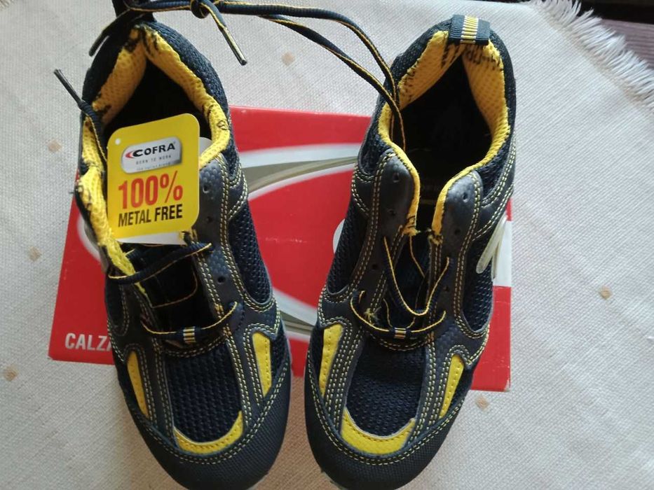 Кросівки робочі COFRA 42 розмір