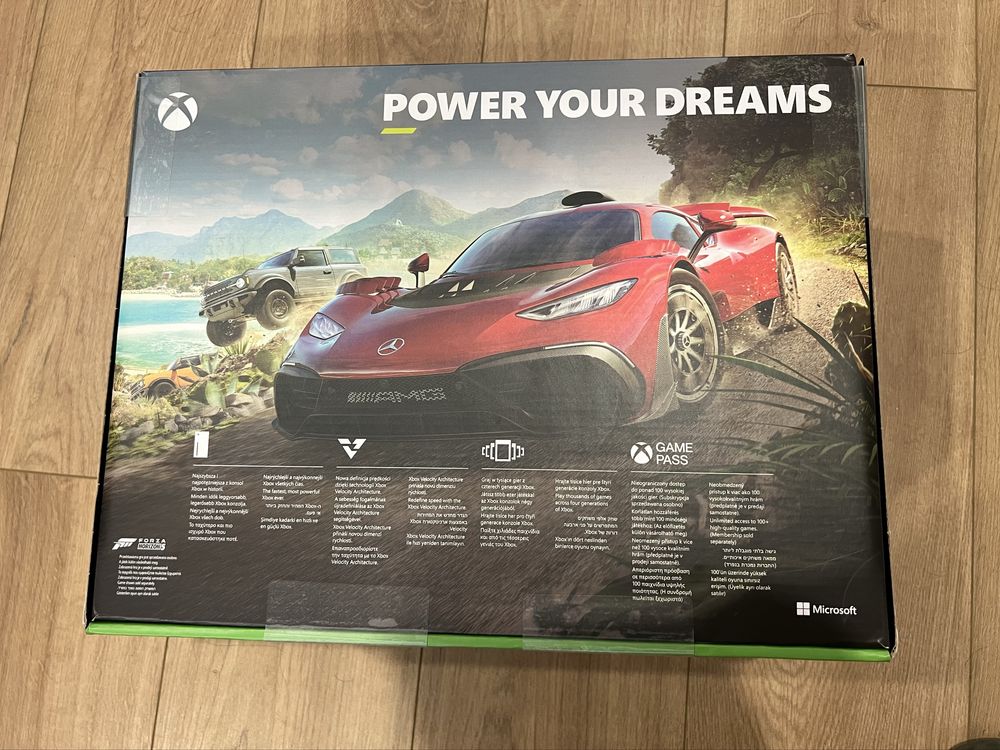 Xbox Series X 1TB SSD + 12 месяцев Game Pass Ultimate