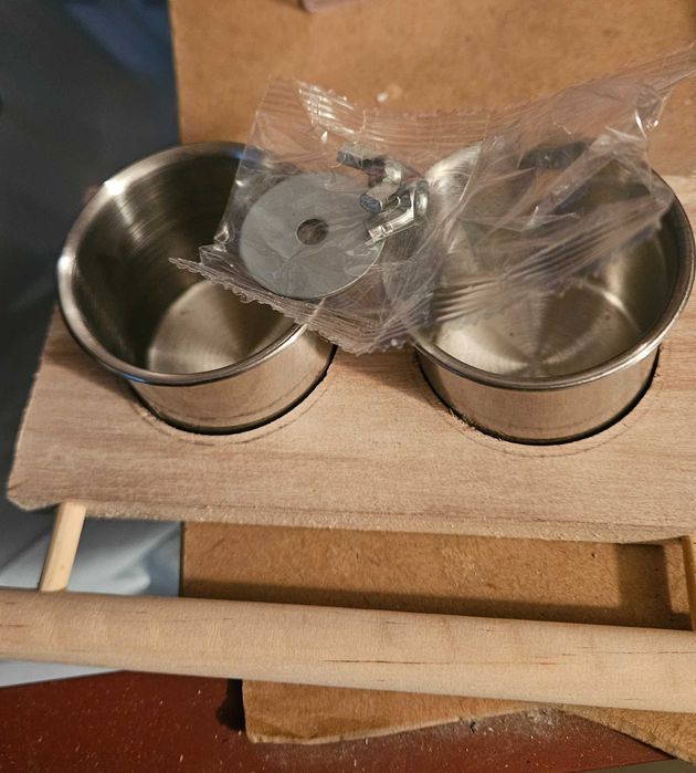 3 Comedouros para ave