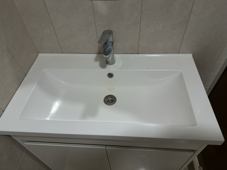 Прибирання, хімчистка, клінінг, миття вікон