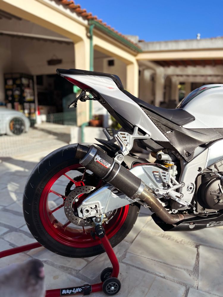 Aprilia RSV4