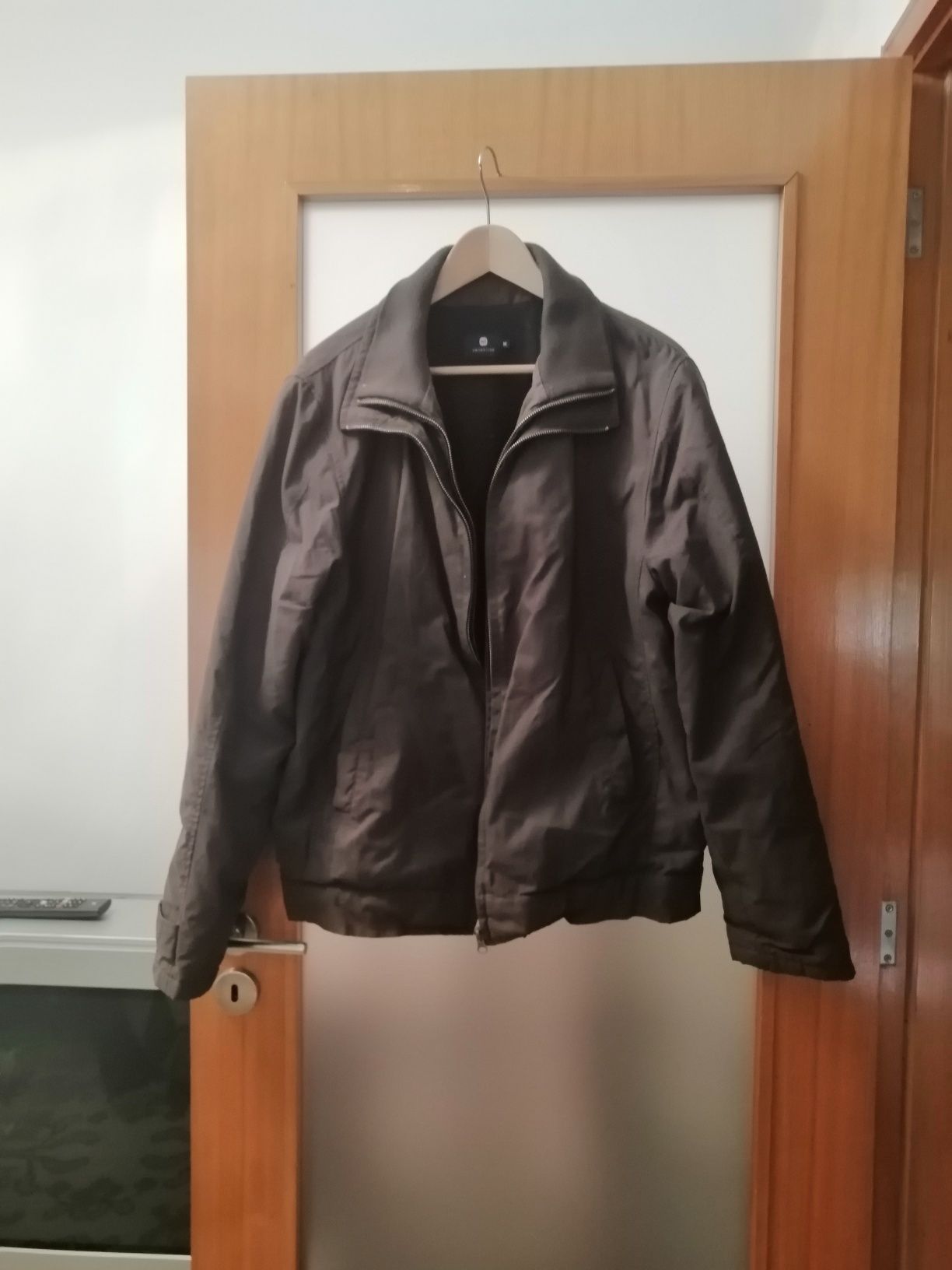 Blusão de homem castanho tam. M