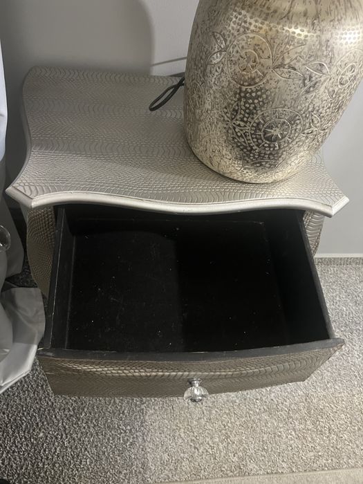 Stolik nocny szafka komoda srebrna