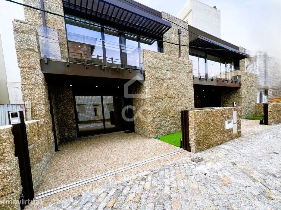 Moradia T2 Nova - 2ª Linha de Mar | Aver-o-Mar, Póvoa de Varzim