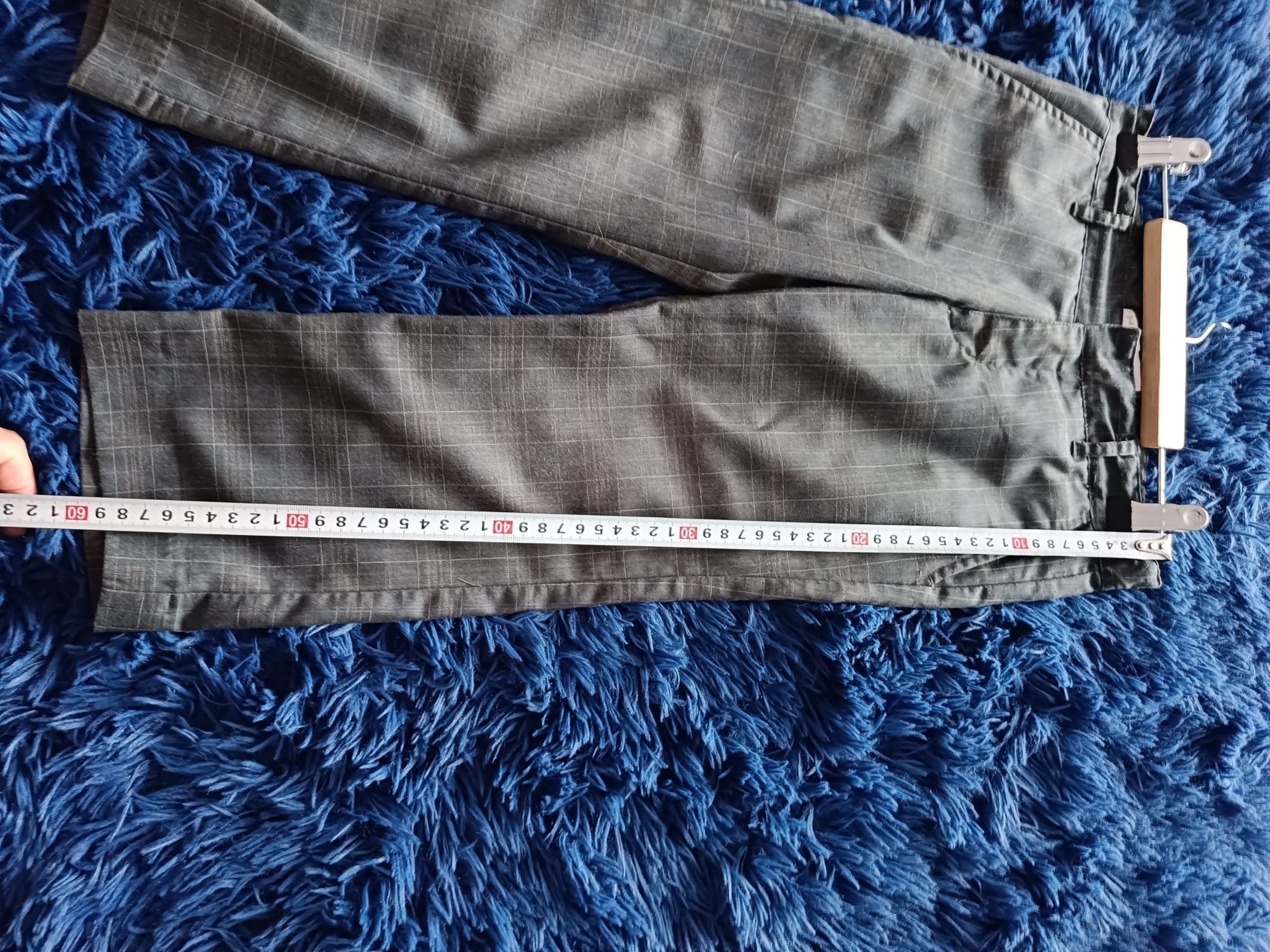 Elegancki komplet spodnie oraz kamizelka 104-110