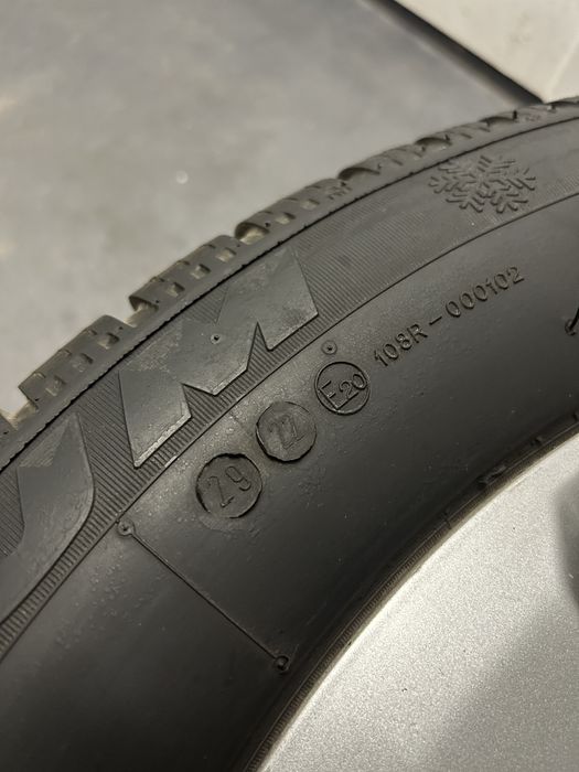 Felgi z oponami zimowymi 7mm koła Opel Insignia 17