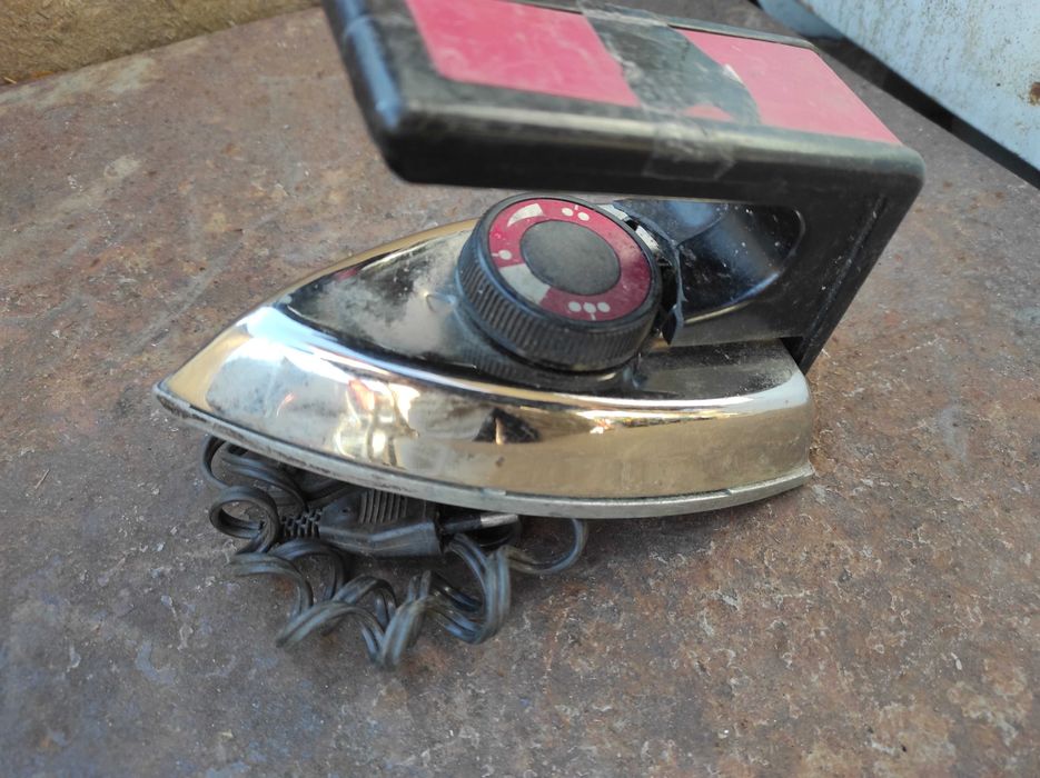 Советский дорожный утюг УТ-400-0,8.220