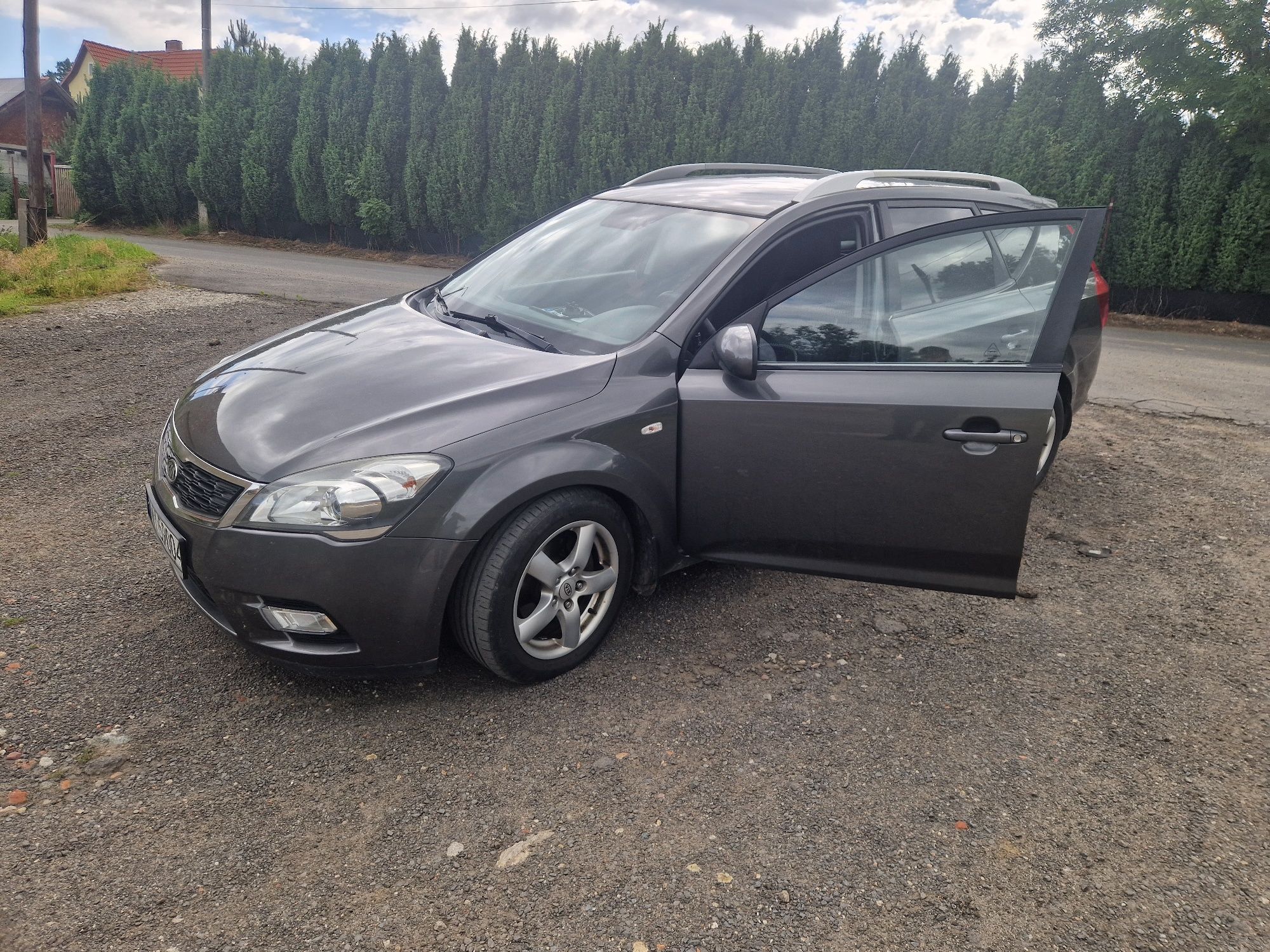 Kia  ceed 1.6 crdi dobry stan