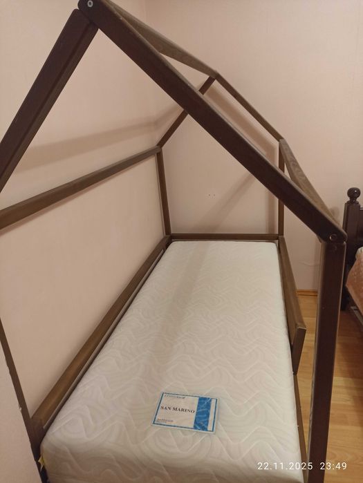 Ліжко будинок + матрац