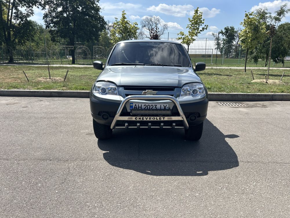 Нива шевроле 2015 год в отличном состоянии