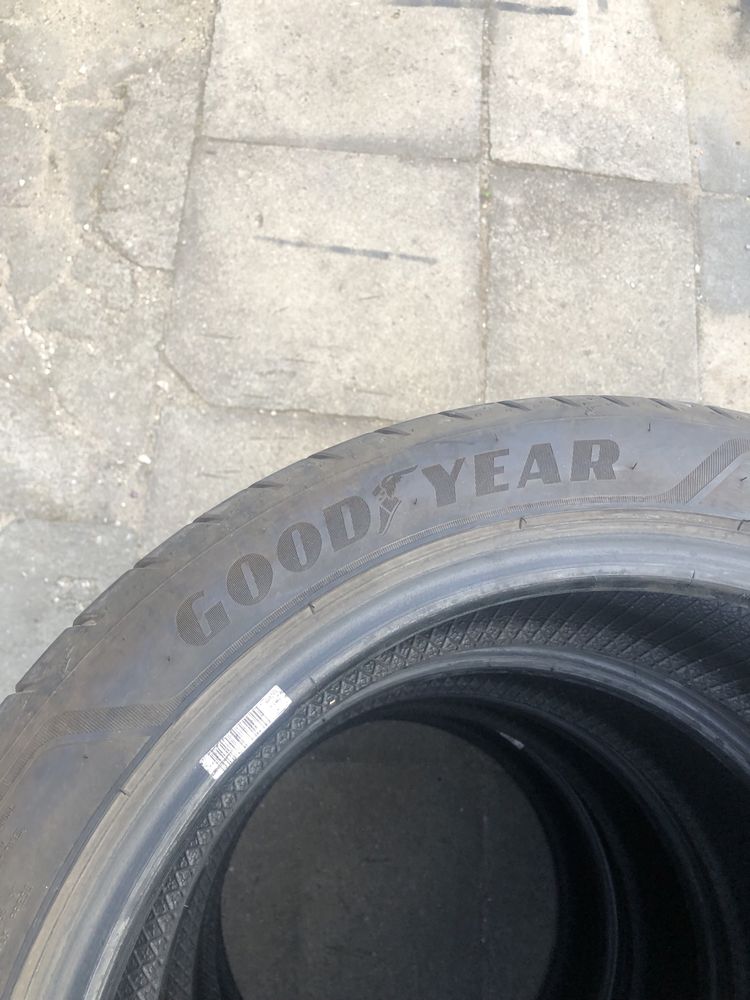 Opony letnie Goodyear 215/45/17