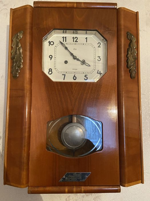 Часы настенные 1966 года выпуска