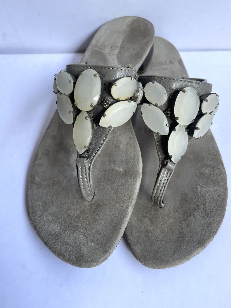 Cenedella CAPRI Italy zamszowe klapki japonki eleganckie kamienie 36