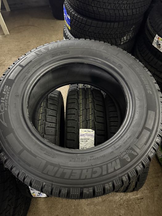 Зимові шини 235/65R16C Michelin