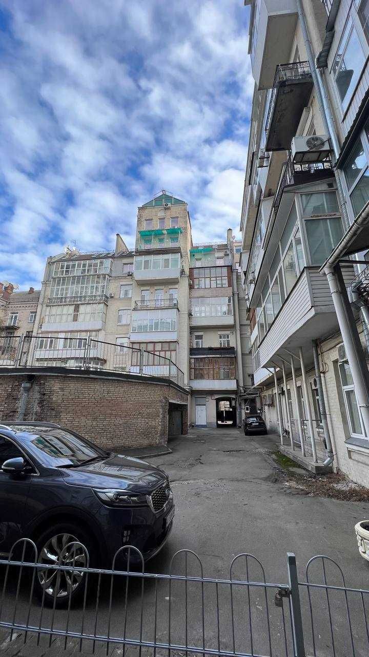 Оренда мед. центру! Обладнана стоматологія, косметологія. 241 кв.м