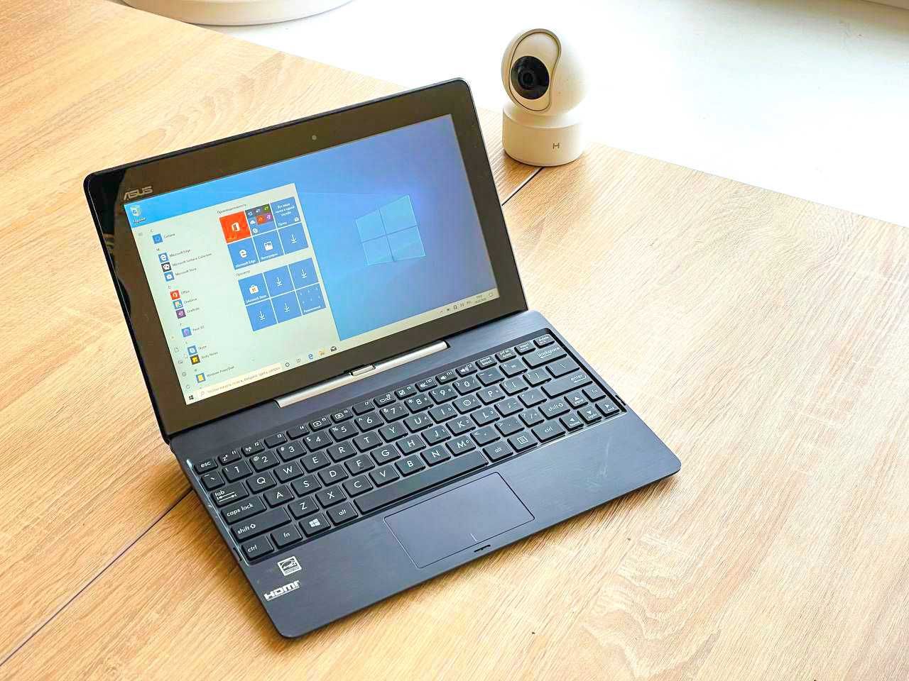 Asus Transformer T100 Windows 10 2Gb+64Gb 10.1" + Клавіатура