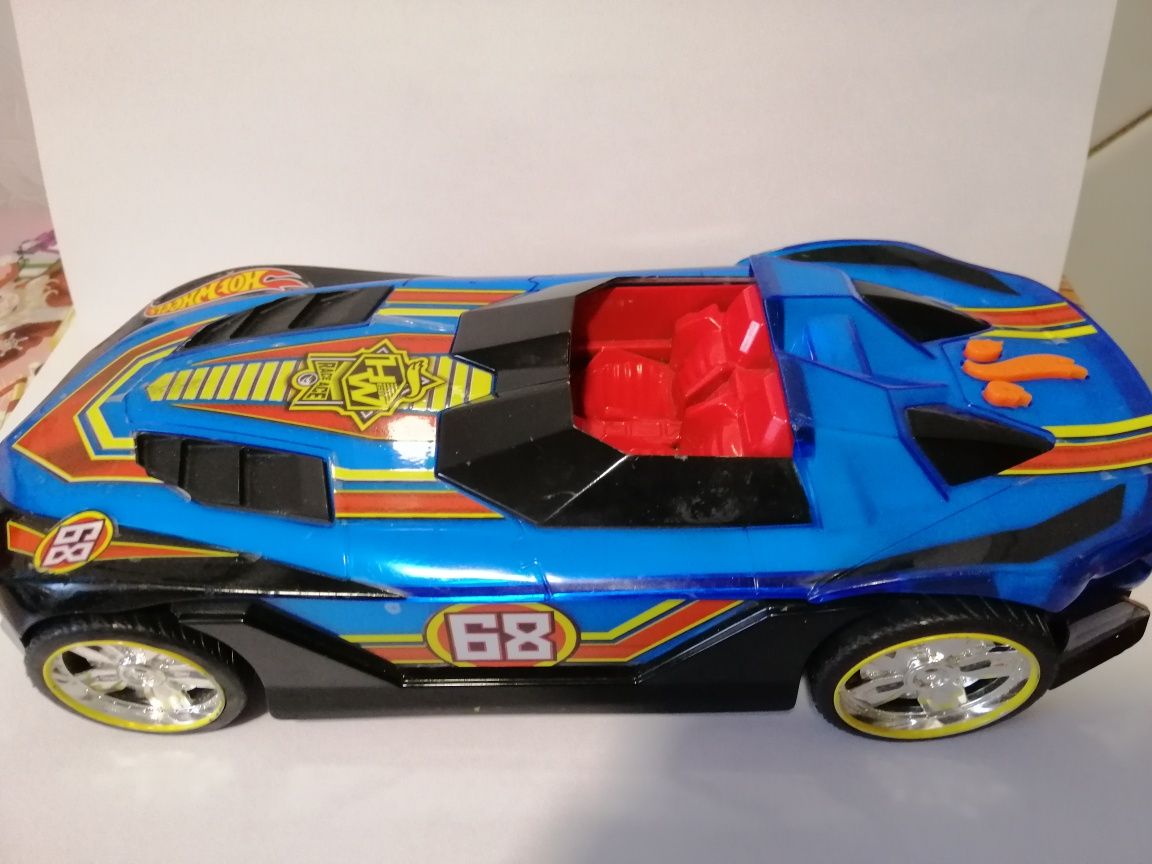 Hot Wheels машинка