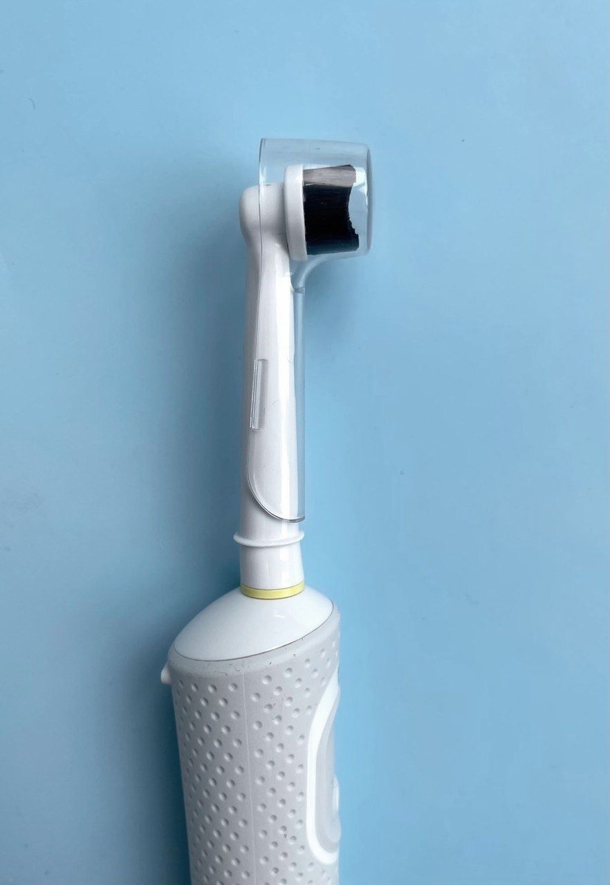Захисний ковпачок для насадки на електричну зубну щітку Oral-B!