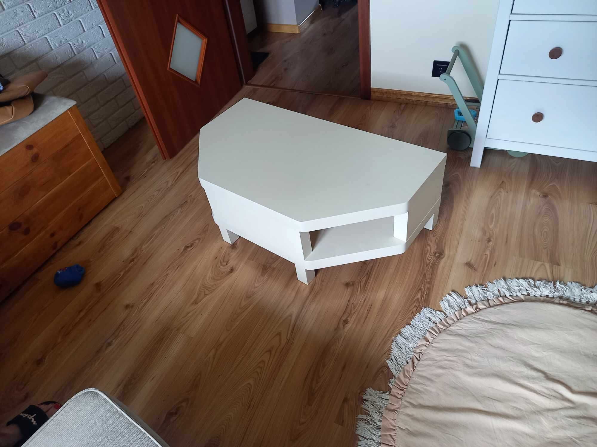 Biala szafka RTV Ikea