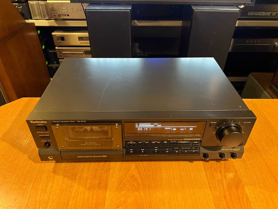 Magnetofon Technics RS-B755 Audio Room