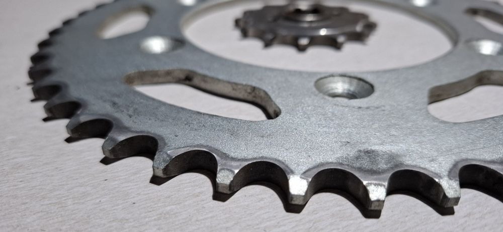 Для мотоцикла Kovi Max зірка задня 48 +звезда передня під ланцюг 520