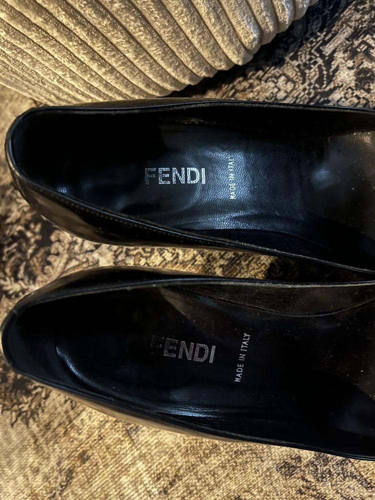 Вінтажні підбори fendi. оригінал. можливий торг.