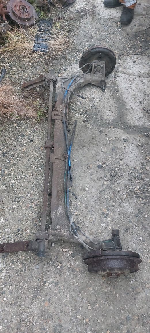 Belka oś tylna renault Scenic I abs