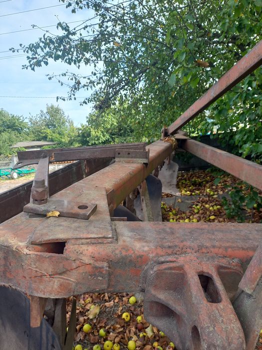 Продам 4-х корпусний плуг