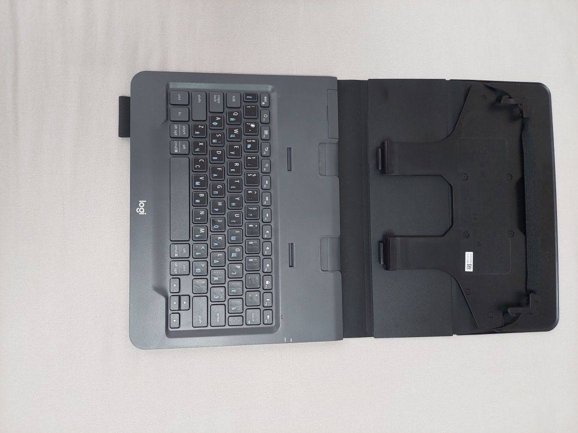 Ноутбук - планшет самсунг 10 дюймов, идеальное состояние 16 гиг